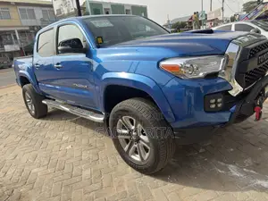 Toyota Tacoma Limited 2017 Blue