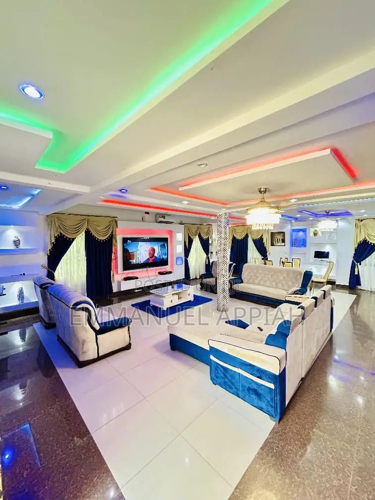 7bdrm House in East Legon for sale
