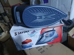 Steam Iron / Sayona Iron