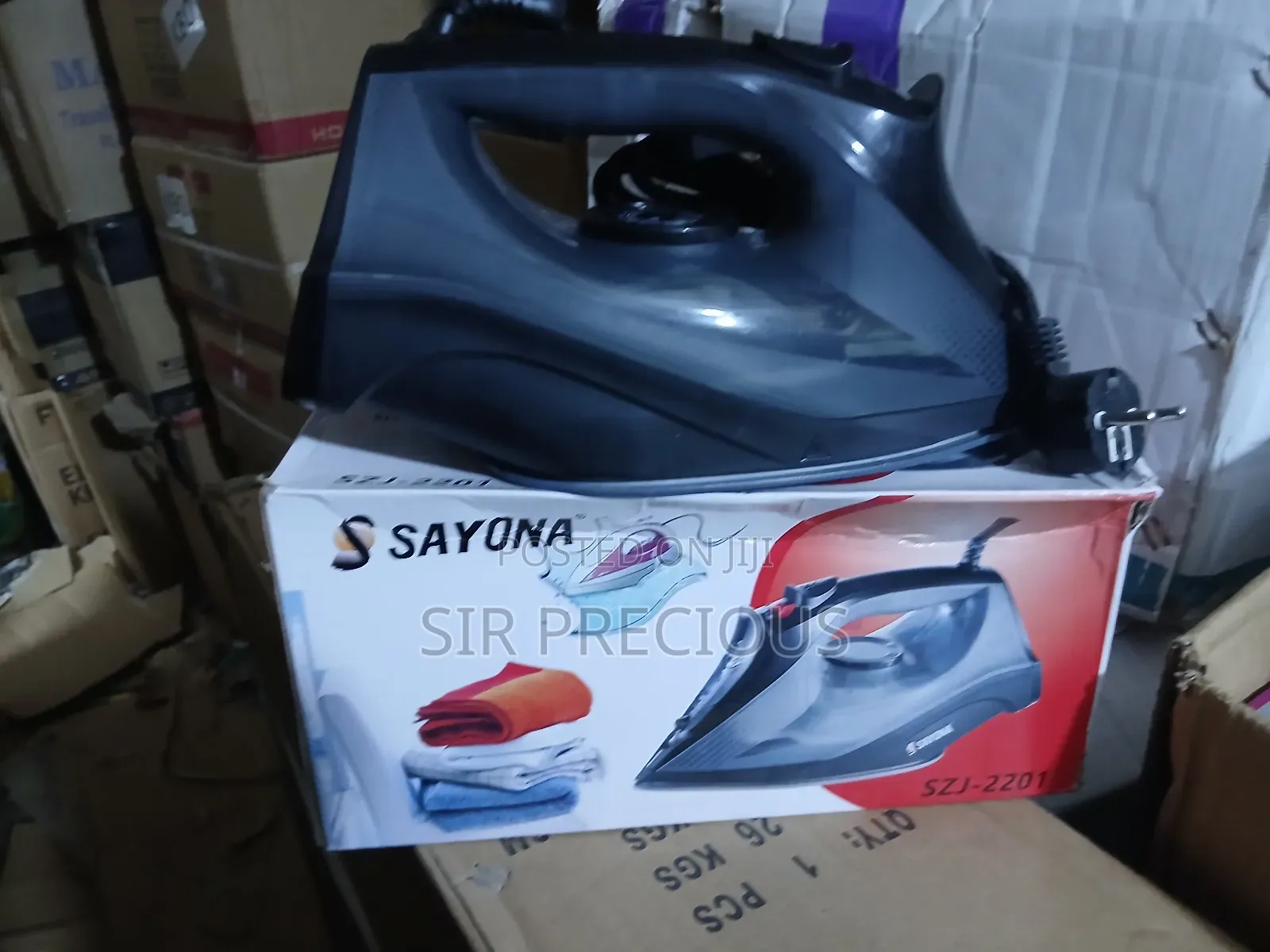 Steam Iron / Sayona Iron