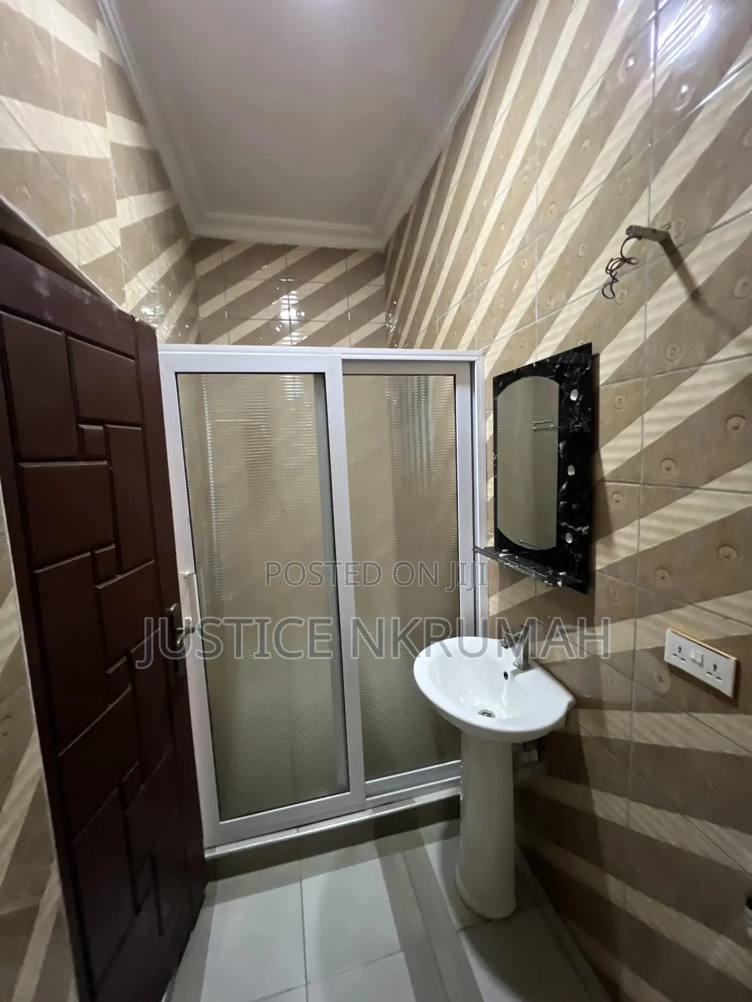 2bdrm Apartment in Mr Justice Estate, Old Barrier for rent