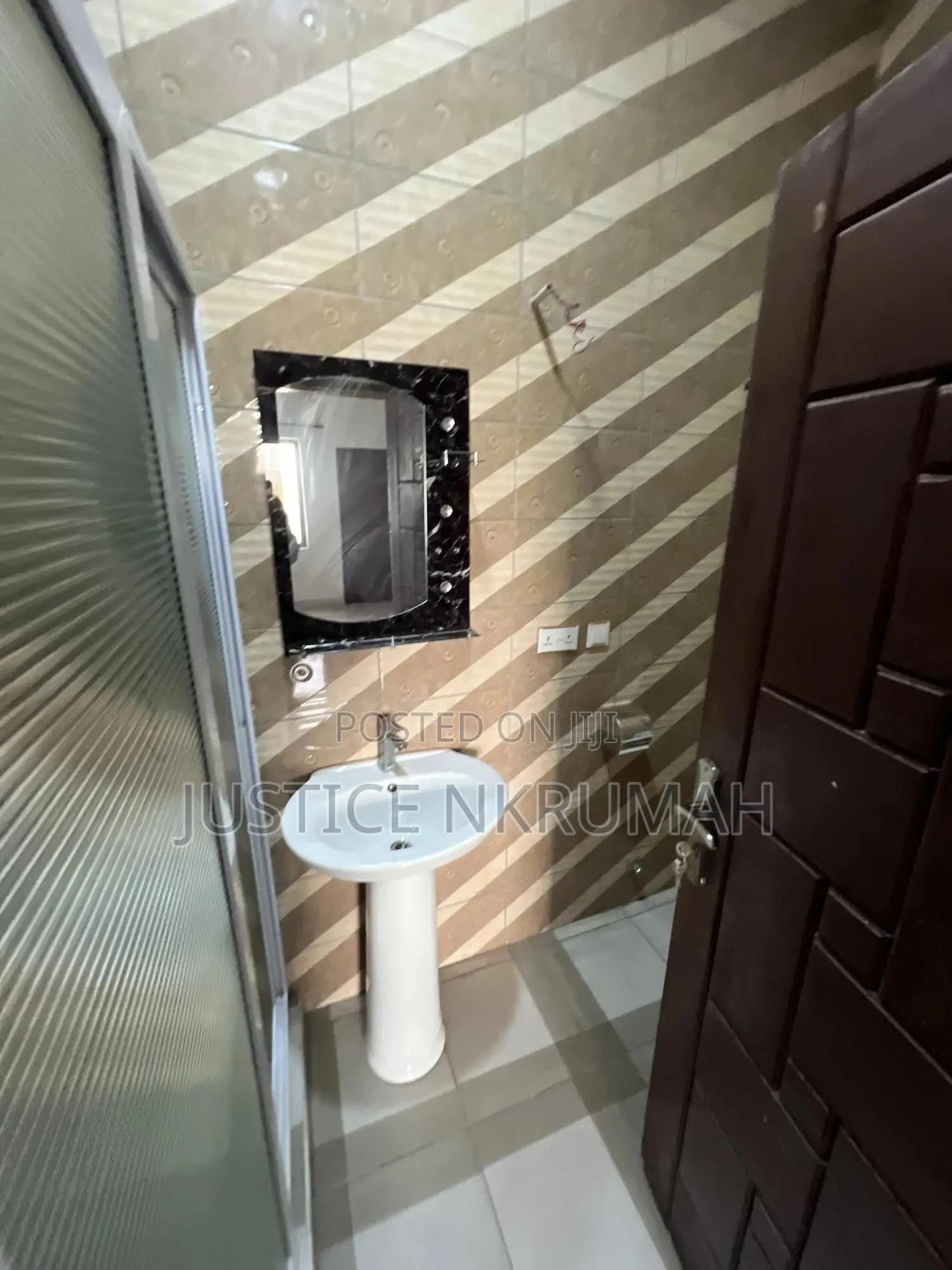 2bdrm Apartment in Mr Justice Estate, Old Barrier for rent