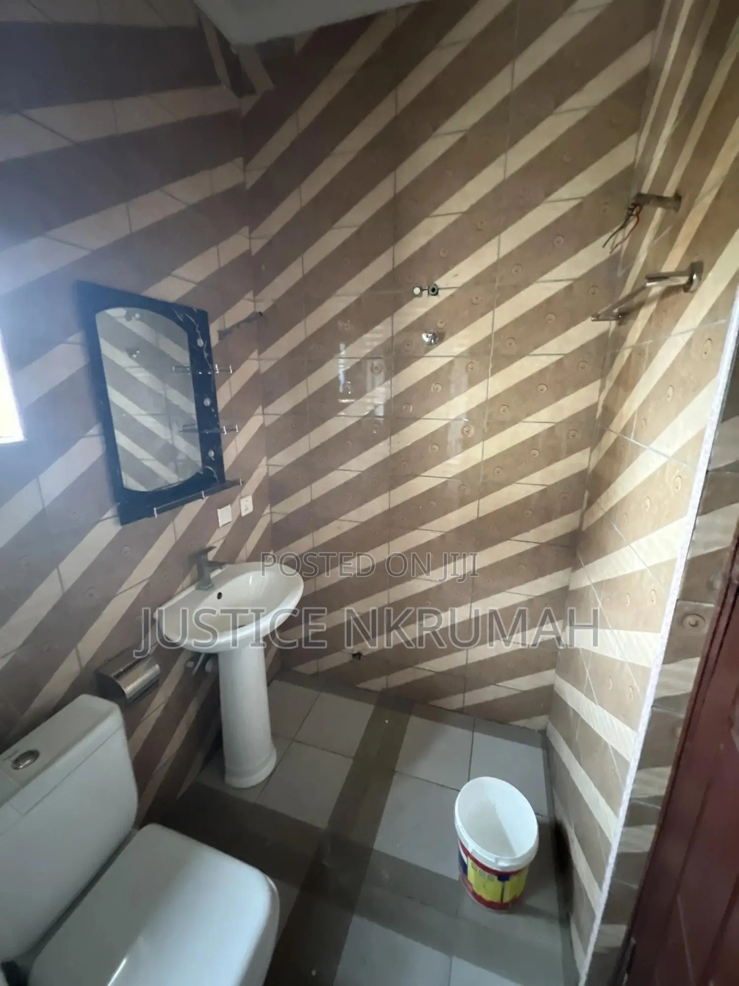2bdrm Apartment in Mr Justice Estate, Old Barrier for rent