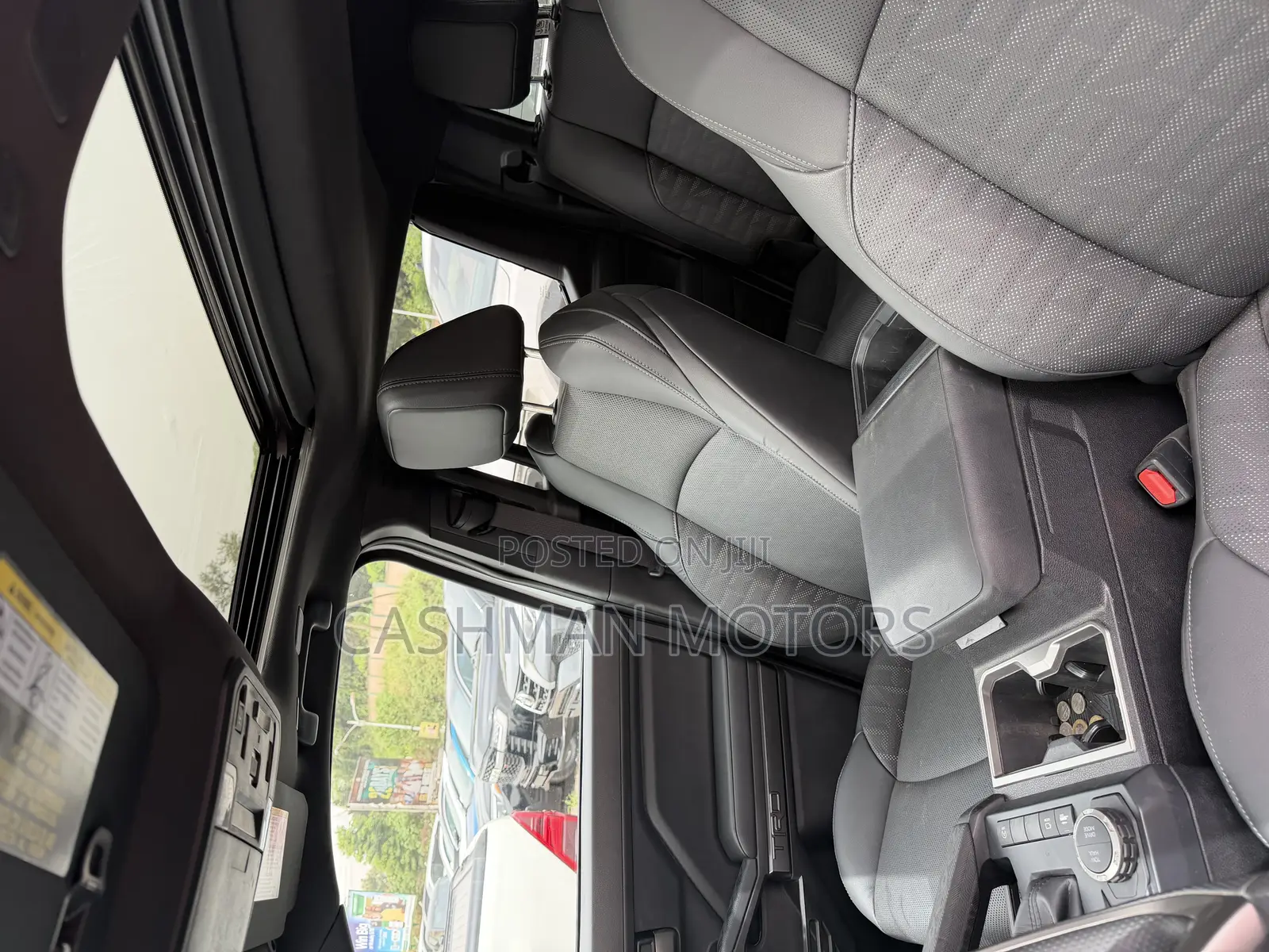 Toyota Tacoma 2024 White