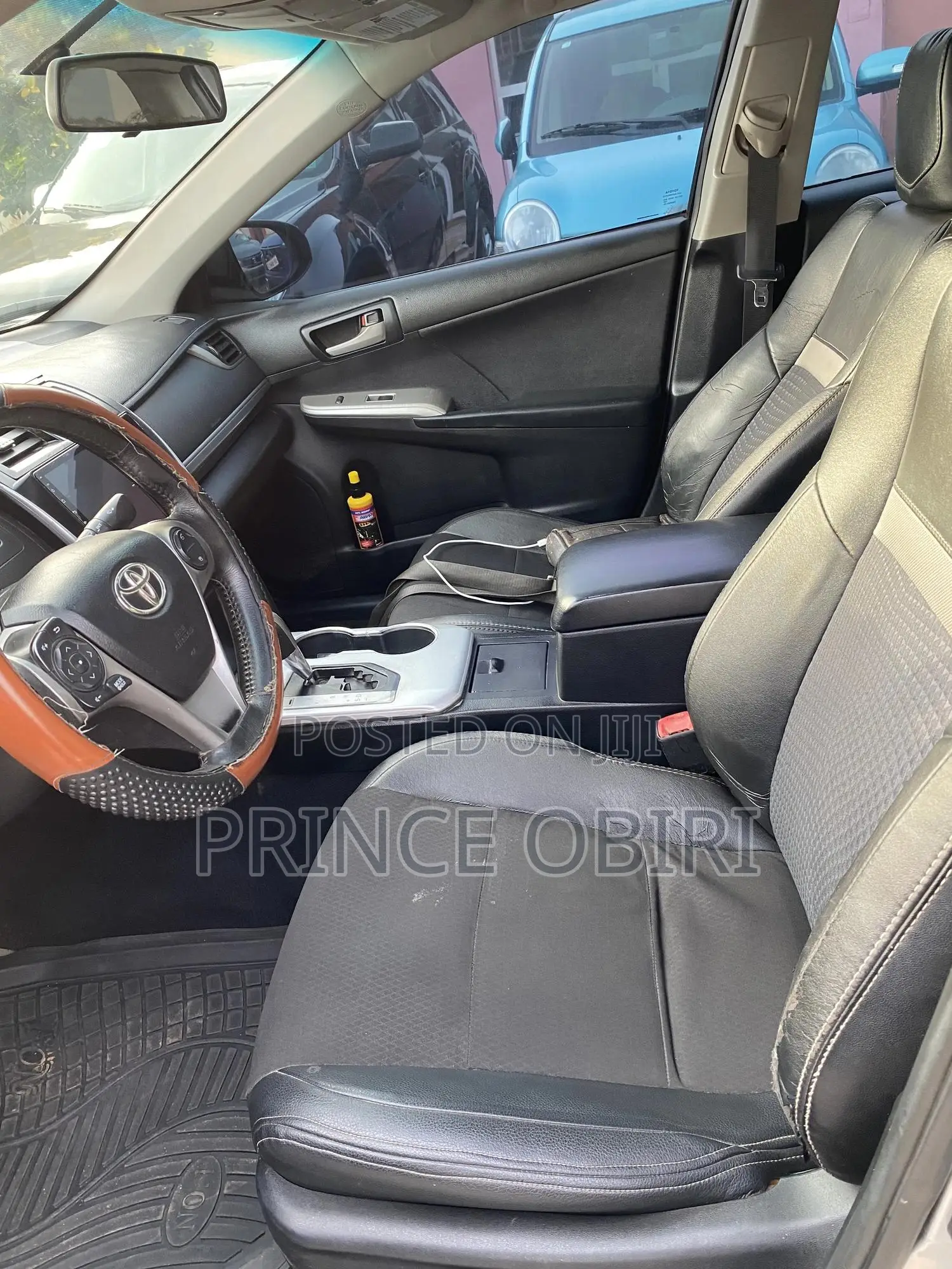 Toyota Camry SE 4dr Sedan (2.5L 4cyl 6A) 2013 Silver