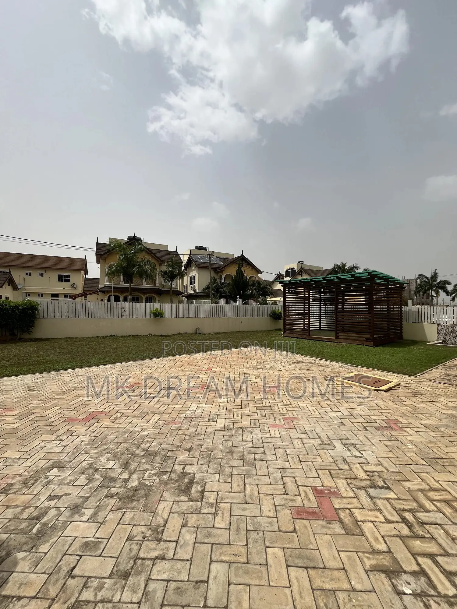 3bdrm House in Paradise Estate for sale