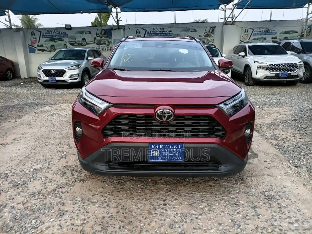 Toyota RAV4 XLE AWD 2023 Red