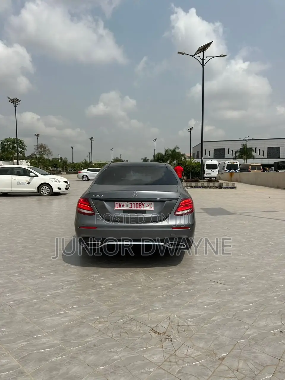 Mercedes-Benz E300 2018 Gray