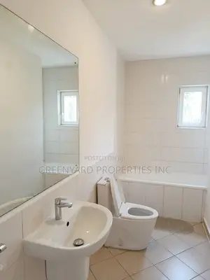 4bdrm Townhouse / Terrace in Lagos Avenue, East Legon for rent