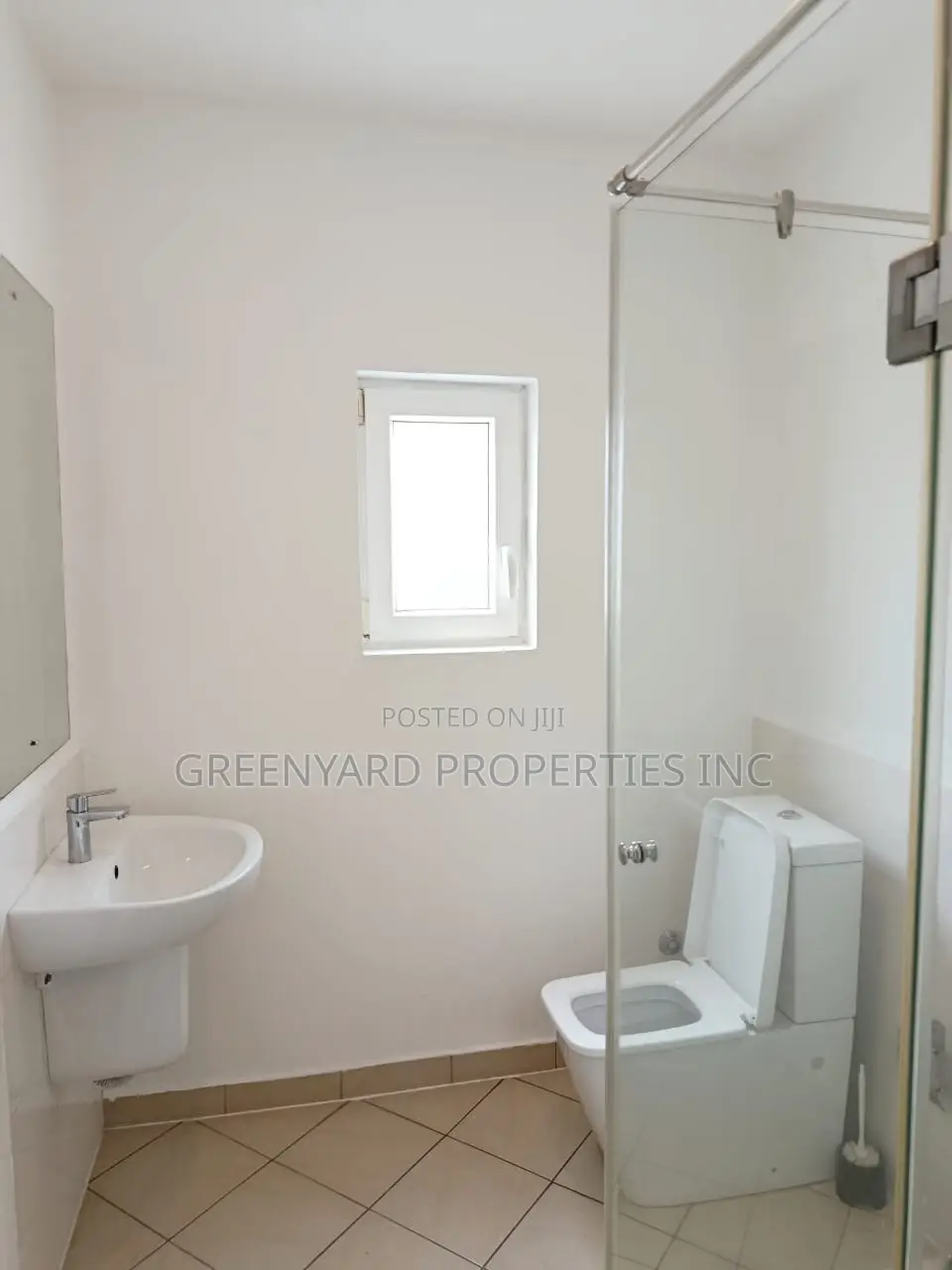 4bdrm Townhouse / Terrace in Lagos Avenue, East Legon for rent
