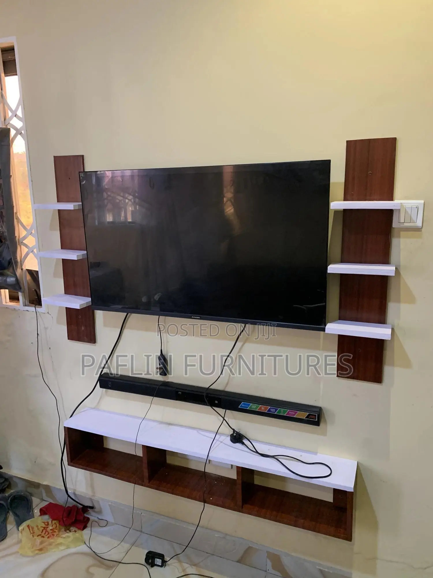 Quality Tv Stand With Hanging Shelves