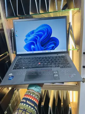 Laptop Lenovo ThinkPad T14s G4 16GB Intel Core i5 SSD 256GB