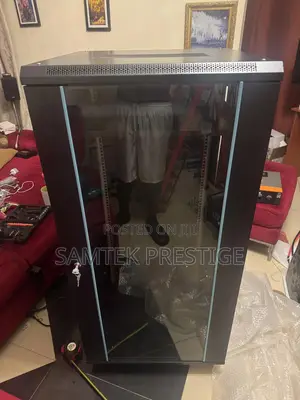 Design Server Rack 22u Network Cabinet Floor Stand