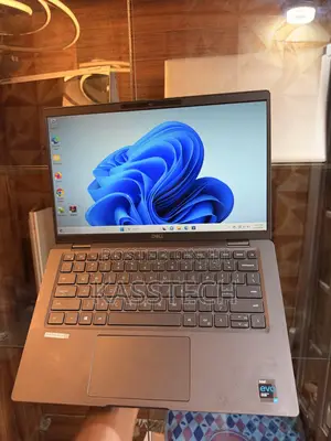 Laptop Dell Latitude 7420 16GB Intel Core I7 SSD 256GB