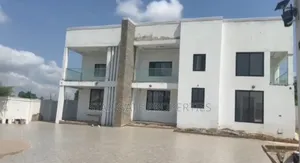 5bdrm House in Abuakwa Sepaase, Kumasi Metropolitan for sale