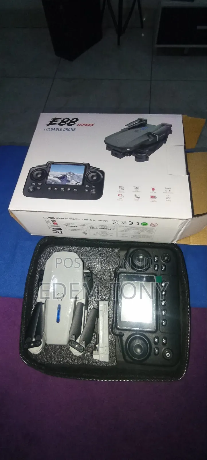 E88 Screen Foldable Drone