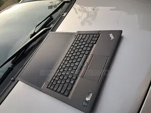 Laptop Lenovo ThinkPad T450 4GB Intel Core I5 SSD 250GB