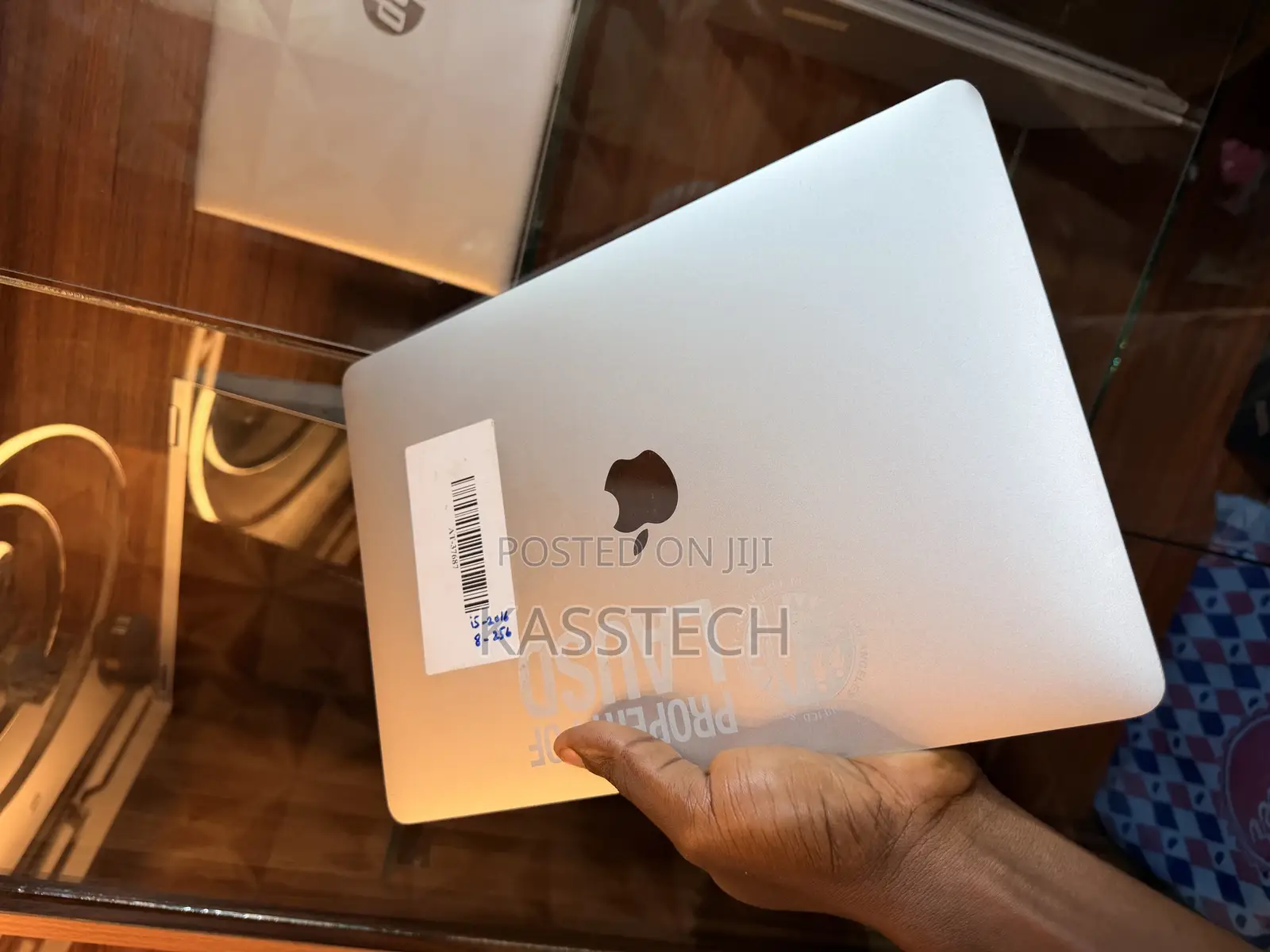 Laptop Apple MacBook Pro 2016 8GB Intel Core I5 SSD 256GB