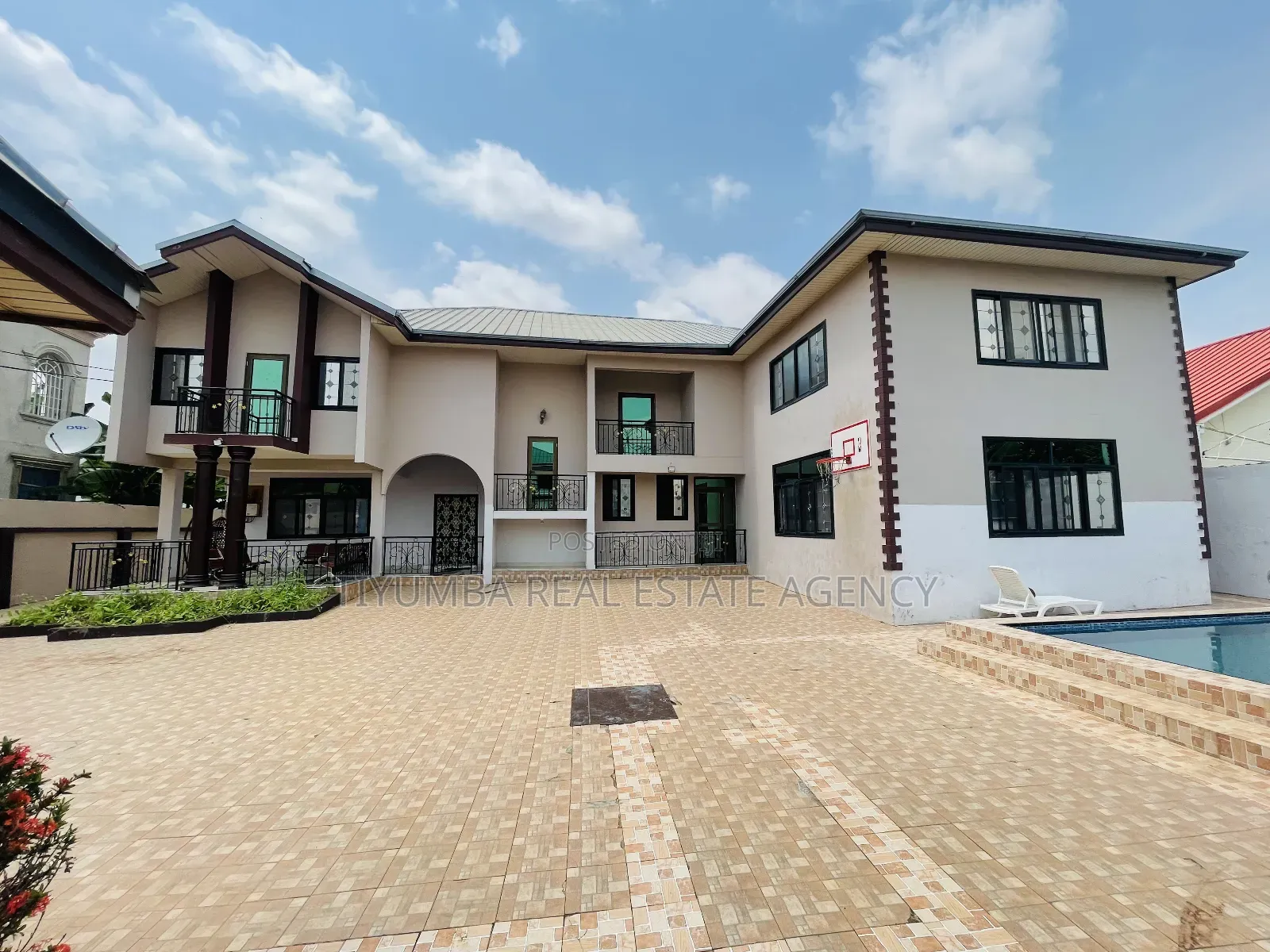 7bdrm House in Tiyumba Real Estate, East Legon for sale