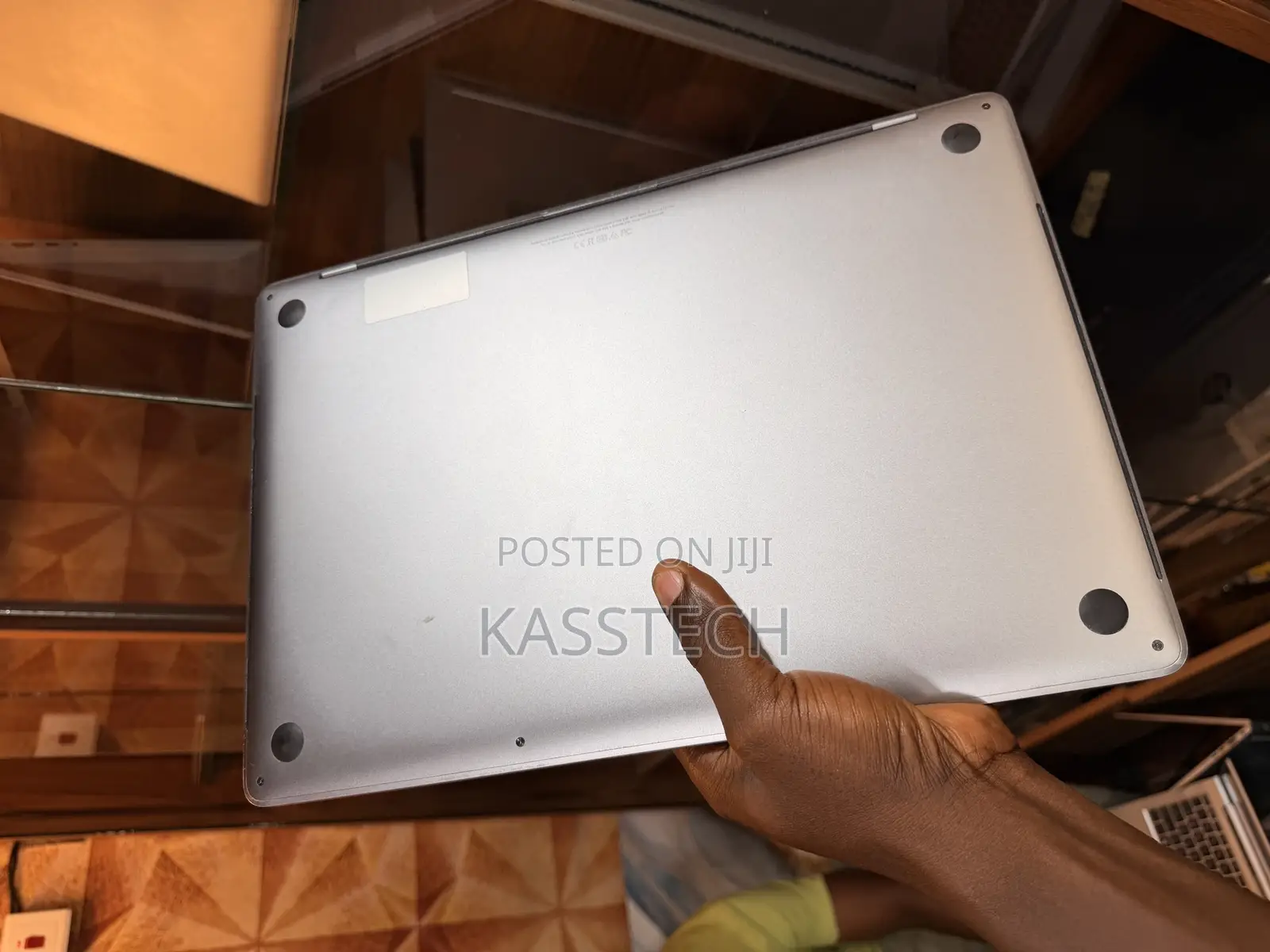 Laptop Apple MacBook Pro 2018 16GB Intel Core I7 SSD 256GB