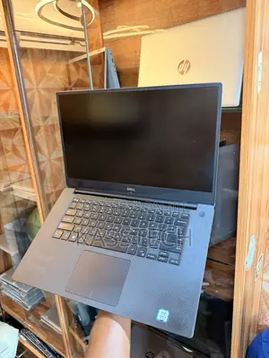 Laptop Dell Precision 5550 16GB Intel Core i5 SSD 512GB