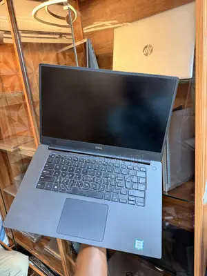 Laptop Dell Precision 5550 16GB Intel Core i5 SSD 512GB