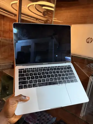 Laptop Apple MacBook Pro 8GB Intel Core I5 SSD 256GB