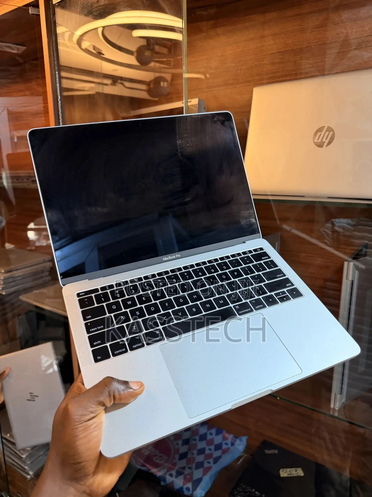 Laptop Apple MacBook Pro 8GB Intel Core I5 SSD 256GB