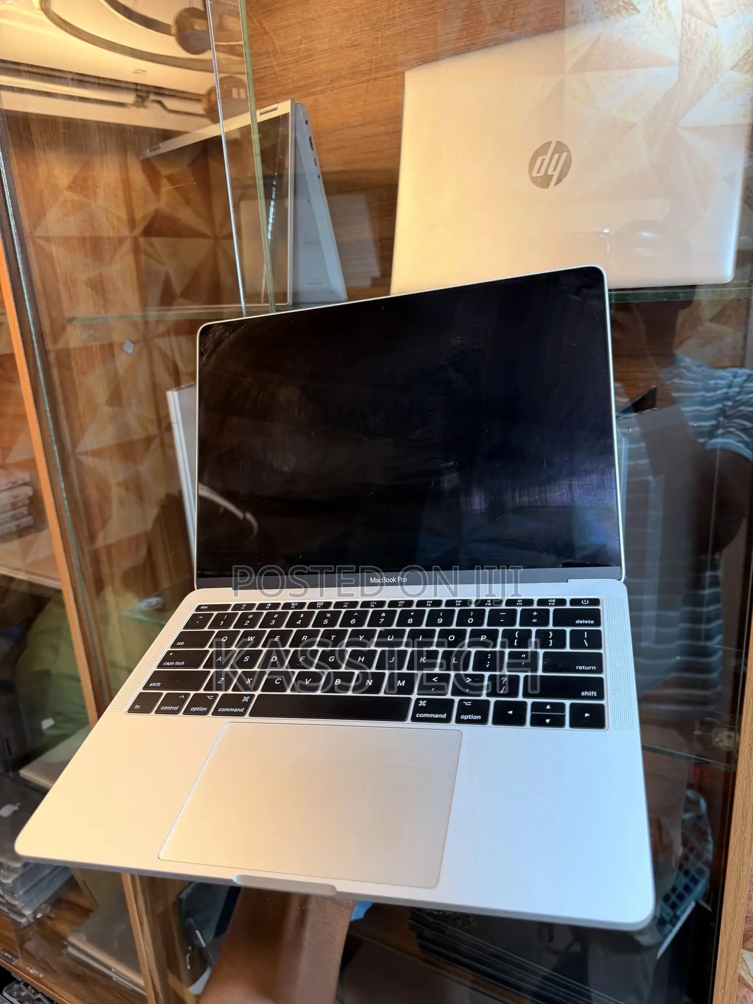 Laptop Apple MacBook Pro 8GB Intel Core I5 SSD 256GB