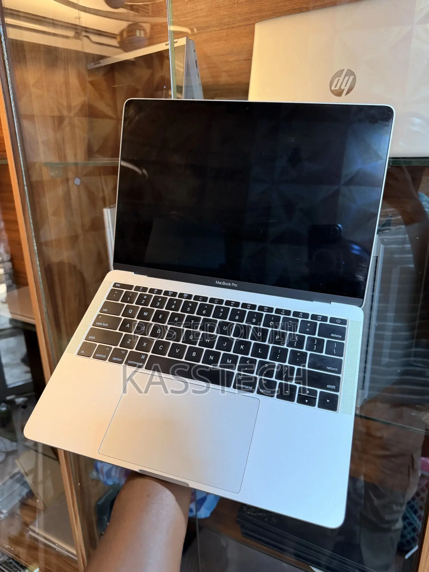 Laptop Apple MacBook Pro 8GB Intel Core I5 SSD 256GB