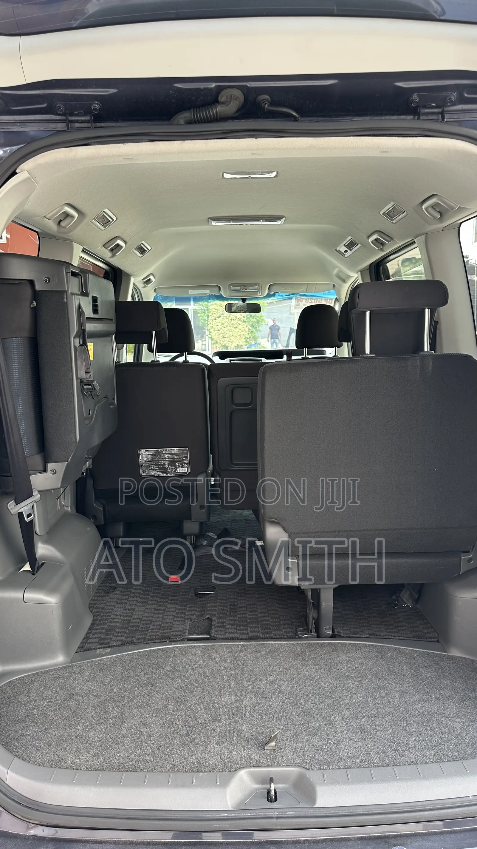 Toyota Voxy 2010 Black