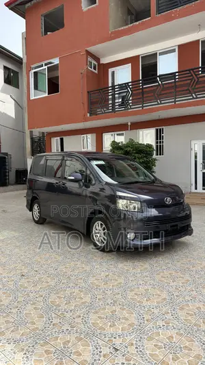 Toyota Voxy 2010 Black