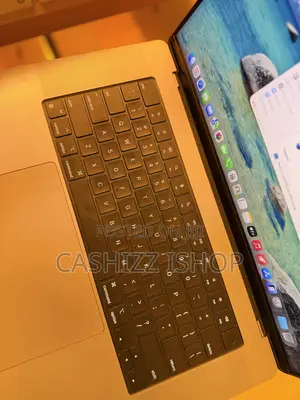 Laptop Apple MacBook Pro 2021 M1 16GB Apple M1 Pro SSD 512GB