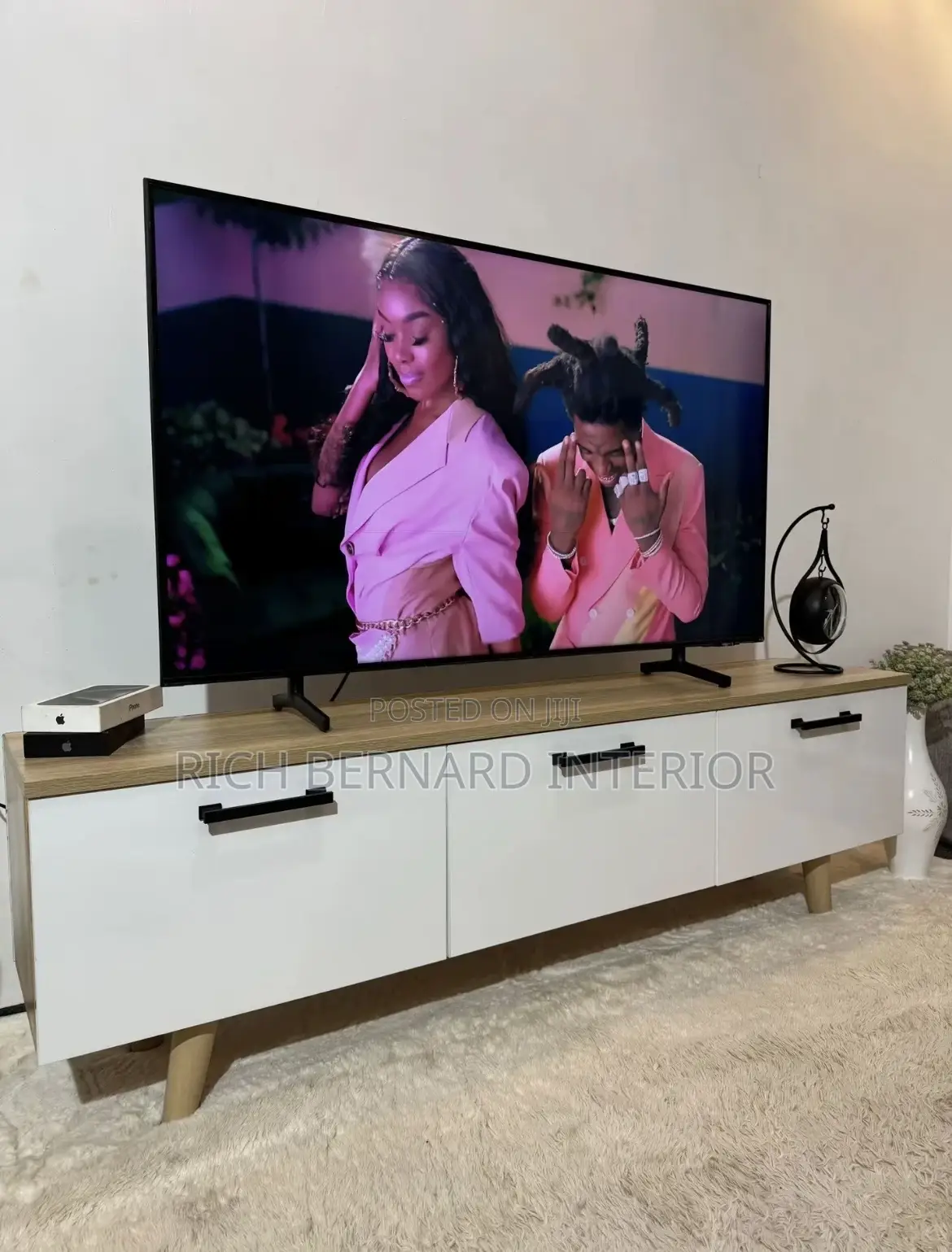 5feet Laminated Tv Stand
