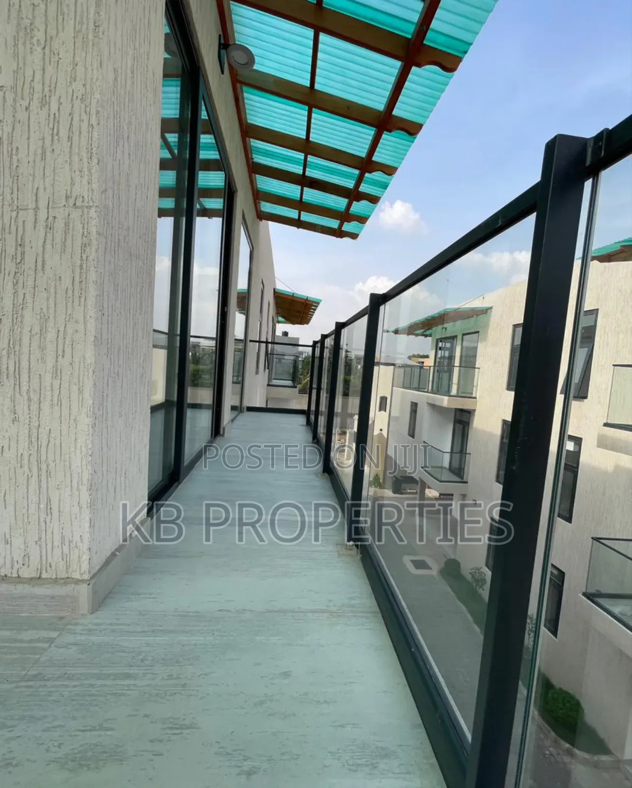 4bdrm Townhouse / Terrace in Kb Properties, East Legon for rent