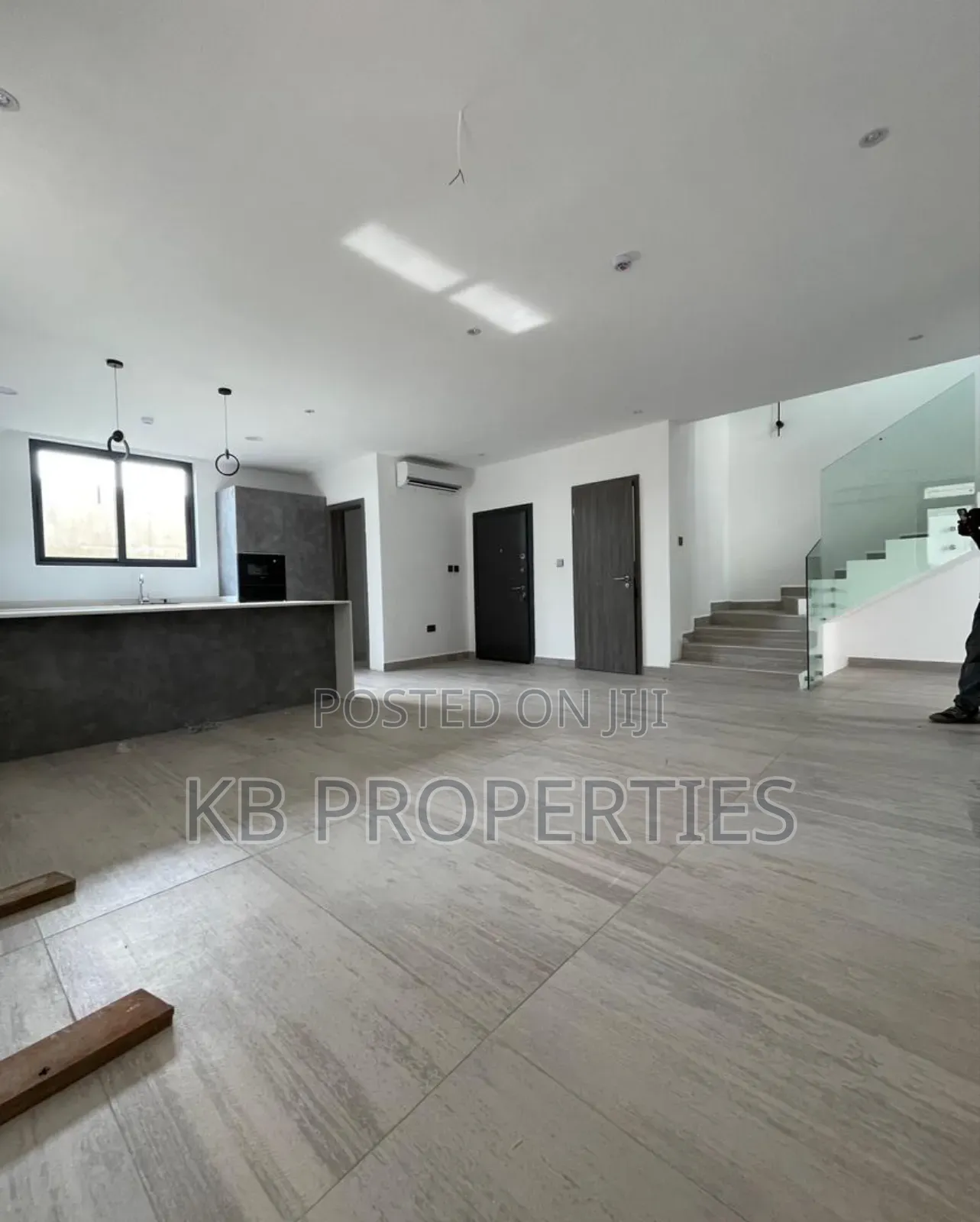 4bdrm Townhouse / Terrace in Kb Properties, East Legon for rent