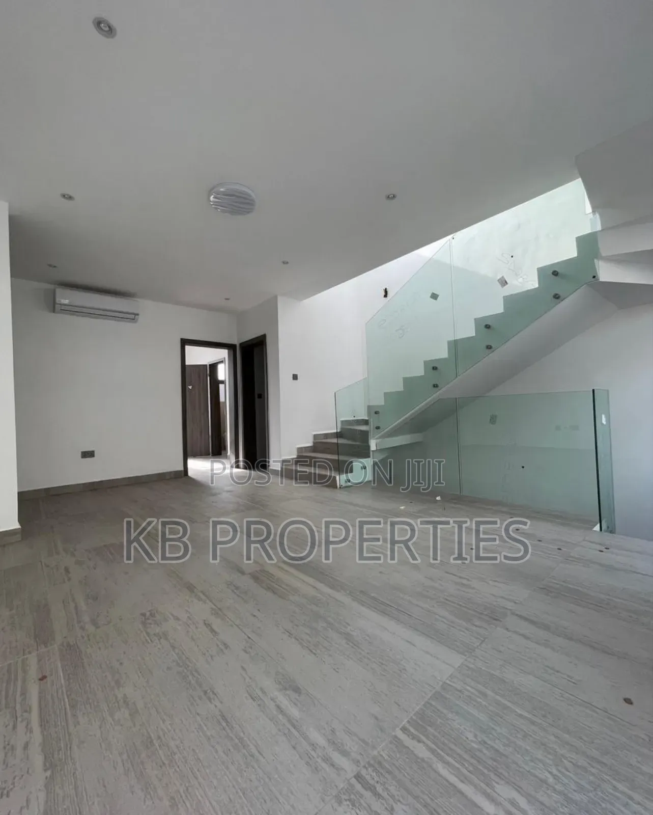 4bdrm Townhouse / Terrace in Kb Properties, East Legon for rent