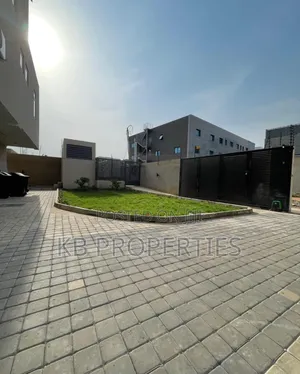 4bdrm Townhouse / Terrace in Kb Properties, East Legon for rent