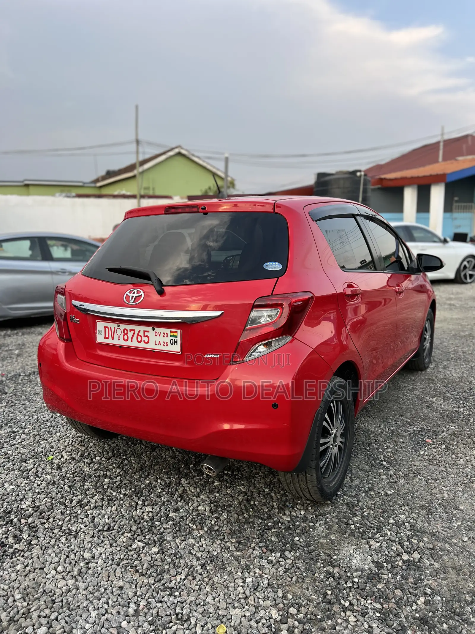 Toyota Vitz 2015 Red