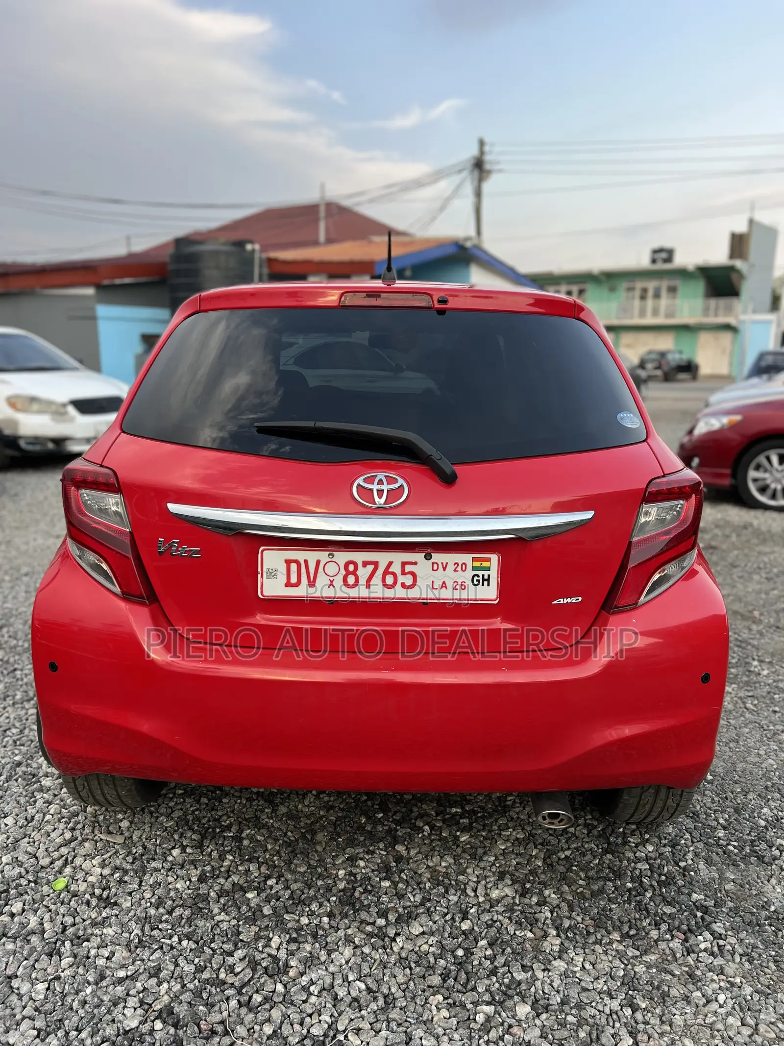 Toyota Vitz 2015 Red