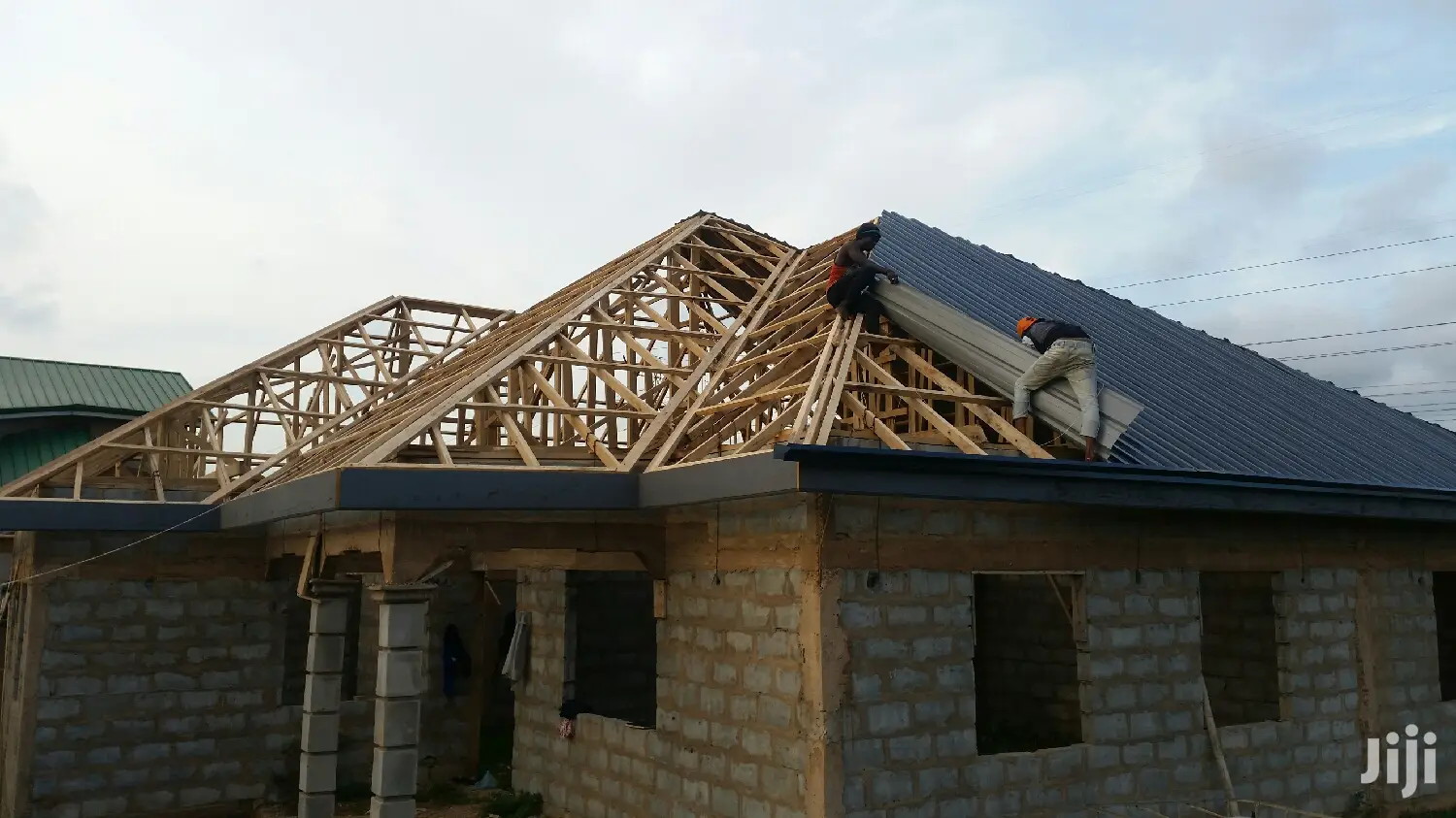Building Construction and Roofing Services