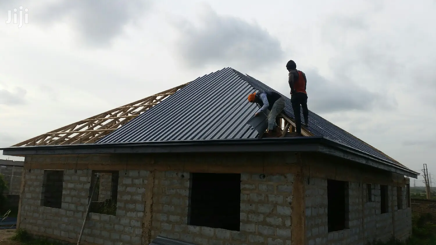 Building Construction and Roofing Services