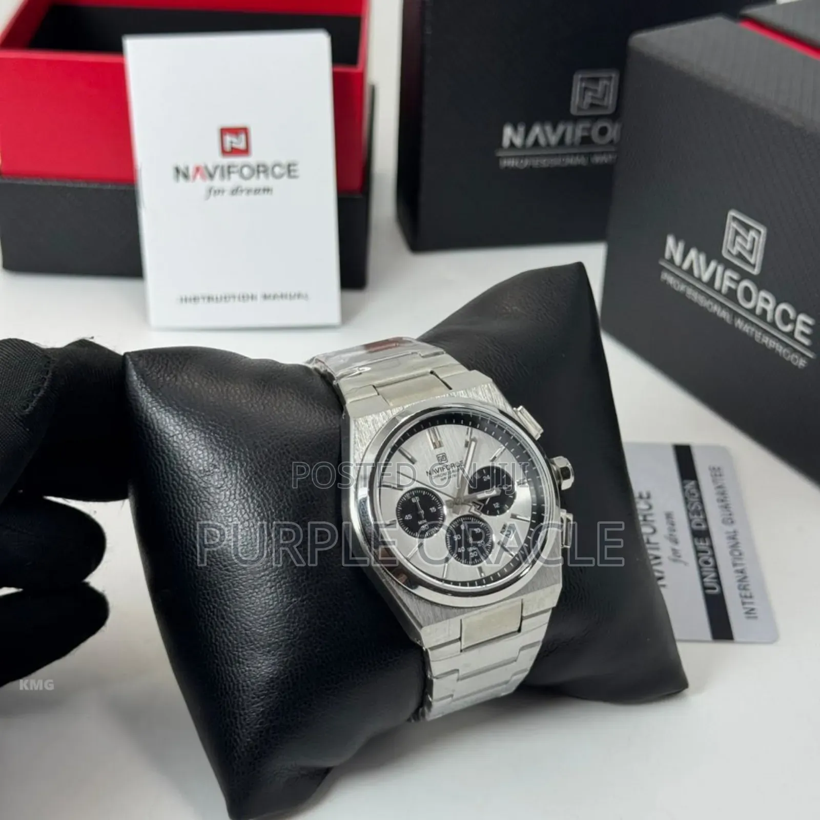 Naviforce Nf8048 Stainless Steel Chronograph Wristwatch.