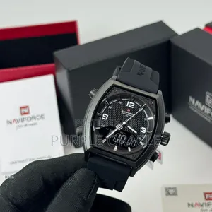Naviforce Nf9242, A Dual-display Multifunctional Wristwatch .