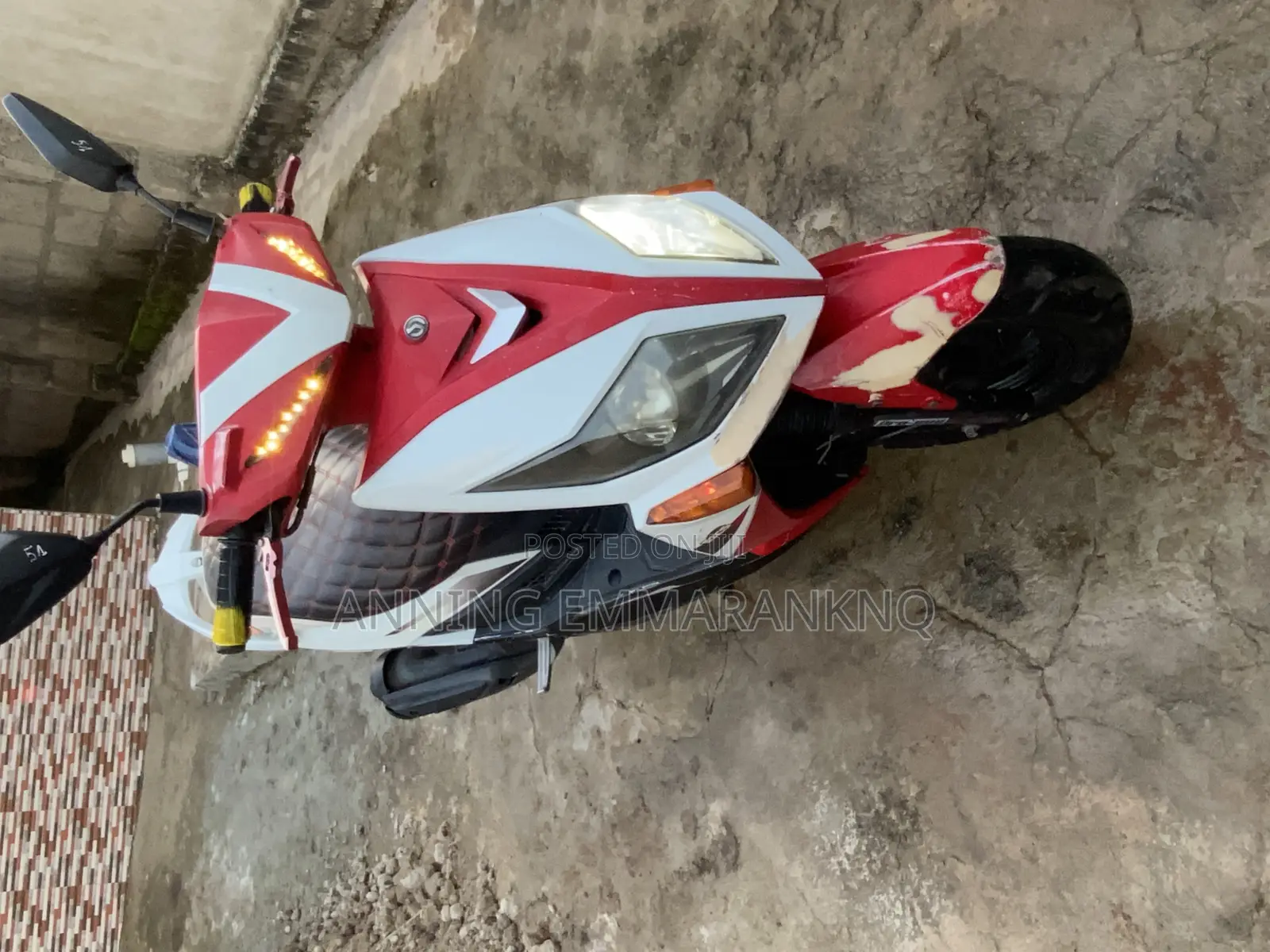 SYM Symnh 2024 Red