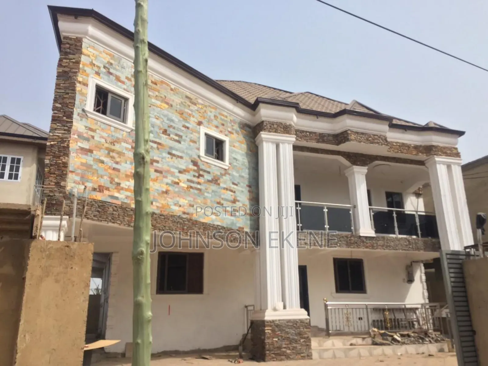 5bdrm Duplex in Spintex for rent