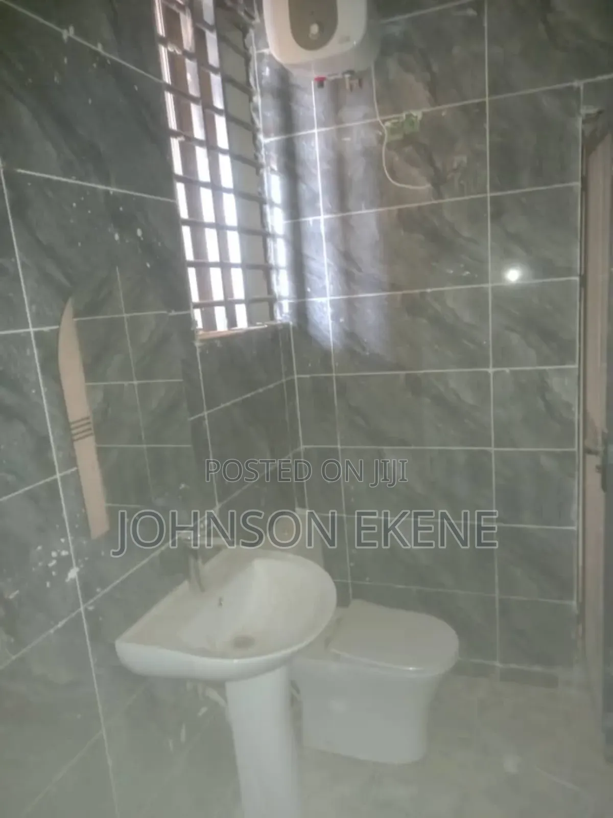 5bdrm Duplex in Spintex for rent