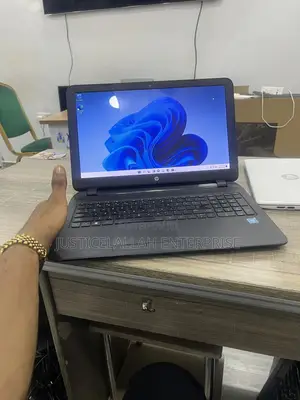 Laptop HP 4GB Intel HDD 1T