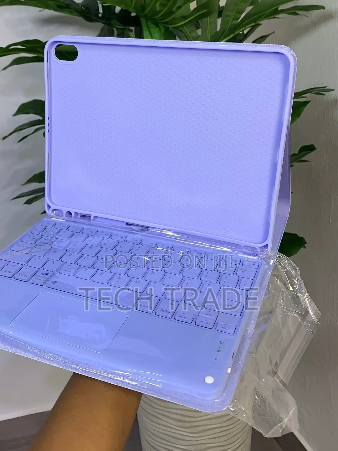 New Apple iPad Case + Keyboard With RGB Backlight