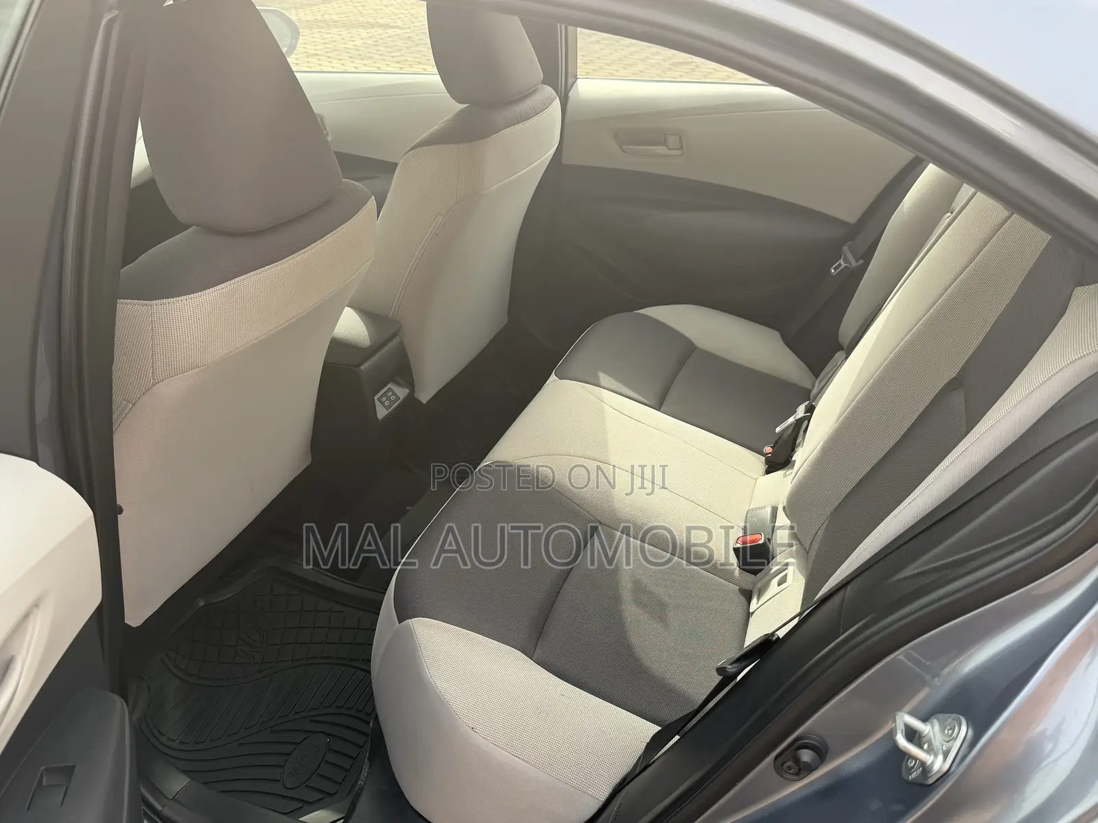 Toyota Corolla LE 2024 Gray